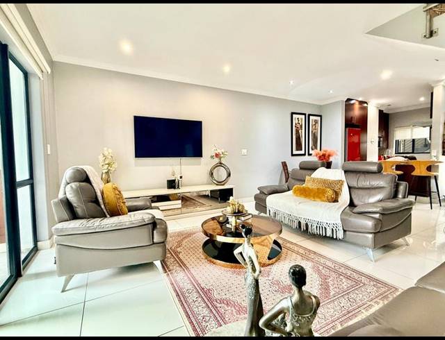 2 BEDROOM DUPLEX FOR SALE IN BRYANSTON EAST